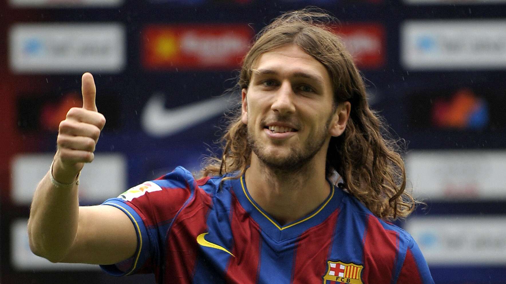 隨即轟出一 隨即轟出一